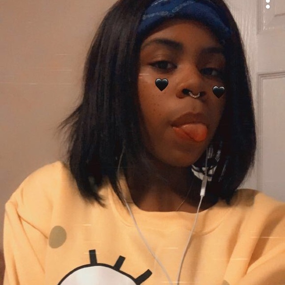 Meet your Posher, Krystal - Picture 1 of 1